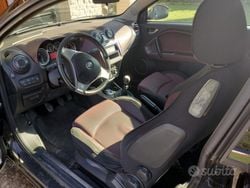 Nero Usata 2010 Alfa Romeo MiTo Due volumi | 3500 € (Cara)
