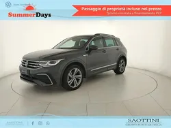 Dolphin grey metallizzato Usata 2023 VW Tiguan R-line SUV | 33.900 € (Buon prezzo)