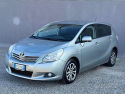 Grigio Usata 2012 Toyota Verso Monovolume | 6700 € (Cara)