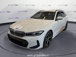 Bianco Usata 2024 BMW 318 M Sport Station wagon | 44.800 € (Molto cara)