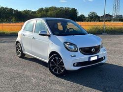 Bianco Usata 2016 Smart ForFour Passion Due volumi | 9500 € (Cara)