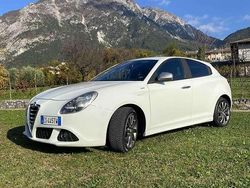 Nero Usata 2013 Alfa Romeo Giulietta Veloce Tre volumi | 3990 € (Buon prezzo)