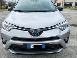 Usata 2018 Toyota RAV4 SUV | 19.800 € (Buon prezzo)