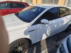 Usata 2011 Ford Mondeo Individual Tre volumi | 2000 € (Ottimo prezzo)