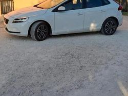 Bianco Usata 2019 Volvo V40 Station wagon | 15.000 € (Buon prezzo)