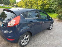 Blu Usata 2015 Ford Fiesta Due volumi | 3800 € (Super prezzo)