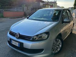 Grigio Usata 2012 VW Golf VII Sportline Tre volumi | 6900 € (Buon prezzo)