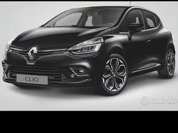 Grigio Usata 2018 Renault Clio IV Tre volumi | 7500 € (Ottimo prezzo)