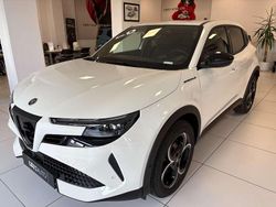 Bianco Nuova 2025 Alfa Romeo Junior Edizione Speciale SUV | 30.600 € (Buon prezzo)