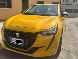 Giallo Usata 2021 Peugeot 208 S Due volumi | 10.450 € (Ottimo prezzo)