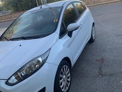 Bianco Usata 2016 Ford Fiesta Tre volumi | 10.000 € (Cara)