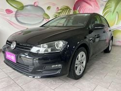 Nero Usata 2015 VW Golf Highline Tre volumi | 12.490 € (Buon prezzo)