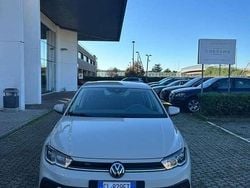 Beige Usata 2022 VW Polo Life Tre volumi | 16.900 € (Buon prezzo)