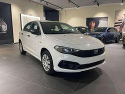Bianco pastello Usata 2024 Fiat Tipo Tre volumi | 18.990 € (Buon prezzo)