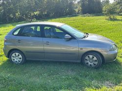 Bianco Usata 2004 Seat Ibiza Tre volumi | 1800 € (Cara)