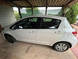 Usata 2014 Toyota Yaris | 5000 € (Super prezzo)