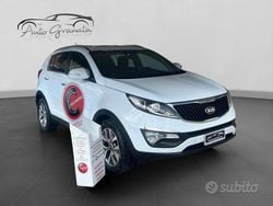 Bianco Usata 2015 Kia Sportage SUV | 8990 € (Ottimo prezzo)