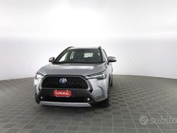 Argento Usata 2024 Toyota Corolla Cross Trend SUV | 30.900 € (Buon prezzo)