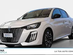 Bianco banchisa Nuova 2025 Peugeot 208 Allure Due volumi | 20.700 € (Buon prezzo)