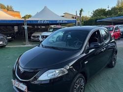 Nero Usata 2016 Lancia Ypsilon Gold Due volumi | 7990 € (Buon prezzo)