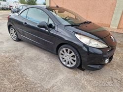 Nero Usata 2007 Peugeot 207 CC Cabrio | 1450 € (Buon prezzo)