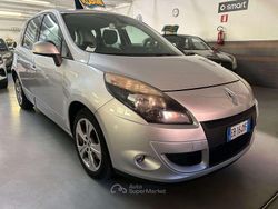 Argento Usata 2010 Renault Scénic III Dynamique Monovolume | 5890 € (Buon prezzo)