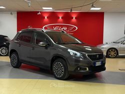 Grigio Usata 2018 Peugeot 2008 Active SUV | 11.490 € (Buon prezzo)