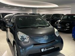Grigio scuro Usata 2013 Toyota iQ Lounge Due volumi | 9990 € (Buon prezzo)