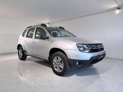 Grigio Usata 2016 Dacia Duster Lauréate SUV | 9900 € (Buon prezzo)