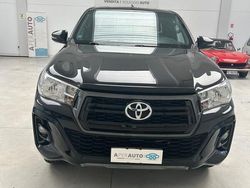 Nero Usata 2019 Toyota HiLux Lounge Pick-up | 28.000 € (Buon prezzo)