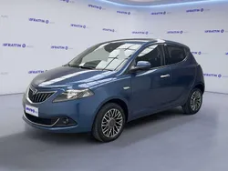 Blu elegante [270] metallizz Usata 2023 Lancia Ypsilon Gold Due volumi | 11.690 € (Buon prezzo)