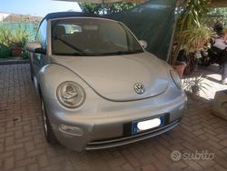 Grigio Usata 2005 VW Beetle Cabrio | 8500 € (Molto cara)