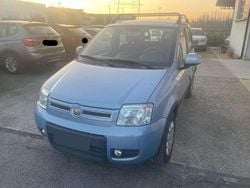 Blu/azzurro Usata 2011 Fiat Panda 4x4 Climbing Due volumi | 7500 € (Buon prezzo)