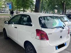 Usata 2009 Toyota Yaris Due volumi | 3000 € (Ottimo prezzo)