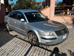 Grigio Usata 2002 VW Passat Tre volumi | 1300 € (Ottimo prezzo)