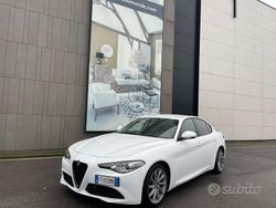 Bianco Usata 2018 Alfa Romeo Giulia Tech Edition Tre volumi | 14.000 € (Super prezzo)