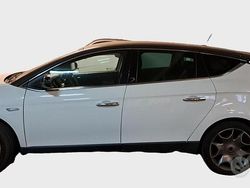 Bianco Usata 2011 Lancia Delta Platinum Due volumi | 6000 € (Buon prezzo)