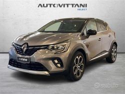 Grigio Usata 2022 Renault Captur Techno SUV | 19.650 € (Buon prezzo)