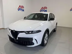 Bianco Usata 2023 Alfa Romeo Tonale Sprint SUV | 27.980 € (Ottimo prezzo)