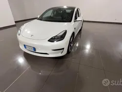 Bianco Usata 2023 Tesla Model 3 Tre volumi | 26.990 € (Super prezzo)