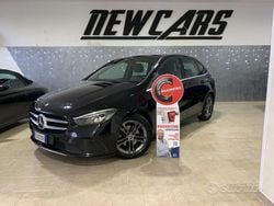 Nero Usata 2019 Mercedes B180 Monovolume | 15.990 € (Buon prezzo)