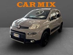 Grigio moda pastello Usata 2018 Fiat Panda 4x4 S Due volumi | 12.900 € (Buon prezzo)