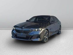 Sophisto grey metallizzato Nuova 2025 BMW 540 Tre volumi | 79.200 € (Buon prezzo)