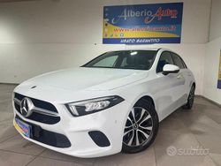 Bianco Usata 2021 Mercedes A180 Business Tre volumi | 18.900 € (Buon prezzo)