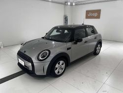 Argento Usata 2023 Mini Cooper Essential Due volumi | 24.500 € (Buon prezzo)