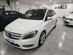 Bianco Usata 2015 Mercedes B200 Premium Monovolume | 13.500 € (Buon prezzo)