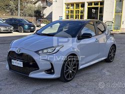 Grigio Usata 2023 Toyota Yaris Hybrid Sport Due volumi | 22.500 € (Molto cara)