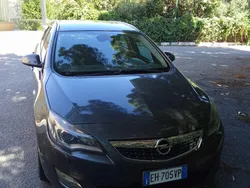 Usata 2011 Opel Astra Station wagon | 5000 € (Cara)