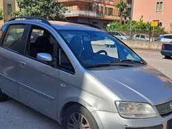 Grigio Usata 2005 Fiat Idea Monovolume | 1800 € (Buon prezzo)