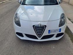 Usata 2011 Alfa Romeo Giulietta Tre volumi | 5400 € (Ottimo prezzo)